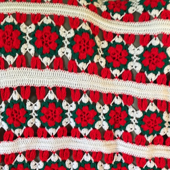 70x48” Roseanne granny hand made afghan blanket - Picture 9 of 9